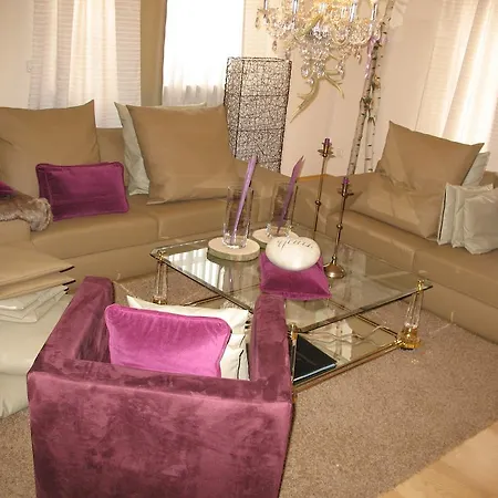 Haus Sonnenhang לאם